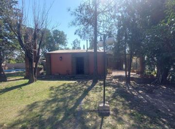 Casa · 100m² · Casa con Aptitud Comercial, Frente a Barrio Privado Vida