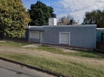 Casa · 48m² · 3 Ambientes · Se Vende Casa/depto de 2 Dorm con Patio en Santa Isabel 2da.