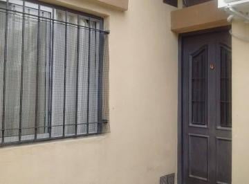 PH · 50m² · 2 Ambientes · PH 2 Ambientes en Venta en Bernal