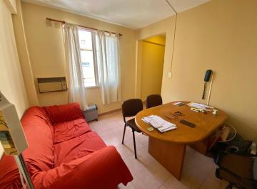 Departamento · 24m² · 2 Ambientes · Oficina en Pueyrredón y Corrientes. Piso 14° Todo Luz y Vista. Vig 24hs