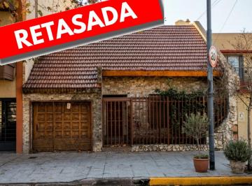 Casa de 4 ambientes, Liniers · Casa en Venta