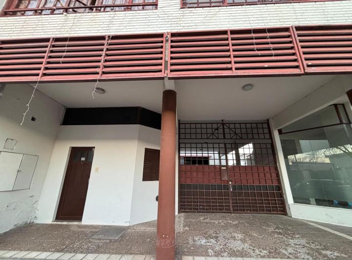 Casa · 754m² · 8 Ambientes · 3 Cocheras