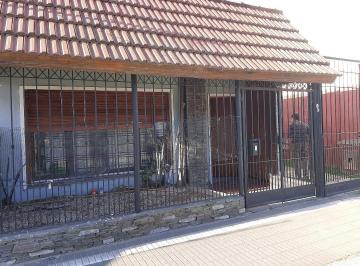 Casa de 2 ambientes, Lomas de Zamora · Rivera 1200 Lomas de Zamora Chalet en PH con Cochera 2 Amplios Amb. Al Frente
