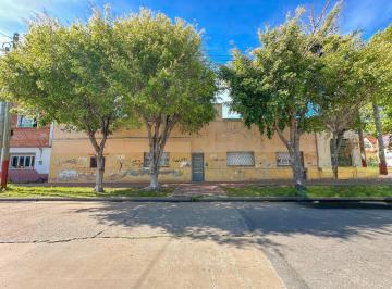 Casa · 262m² · 5 Ambientes · Casa en Venta en Lanus Este