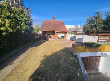 Casa · 100m² · 5 Ambientes · 1 Cochera · Casa en Venta