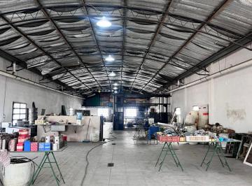 Bodega-Galpón , Lomas de Zamora · Galpón en Alquiler – Excelente Espacio Multifuncional
