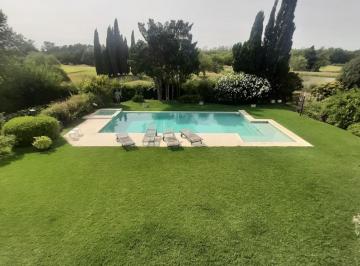 Casa · 664m² · 6 Ambientes · 2 Cocheras · Casa en Venta en Buenos Aires Golf Club