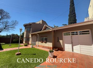Casa · 400m² · 7 Ambientes · 3 Cocheras · Casa Monte Grande