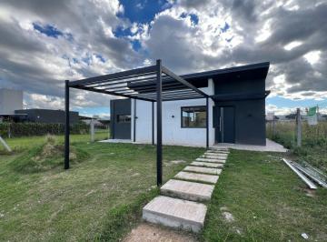 Casa de 5 ambientes, Alta Gracia · Vendo Casa de 2 Dorm a Estrenar en Villa Juana Apta Credito