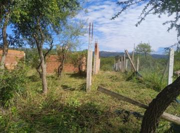 Terreno · 1025m² · B° Altagracia Country Golf - Lote con Construccion - Venta Oportunidad