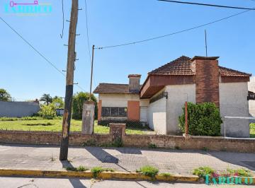 Casa · 464m² · 7 Ambientes · 1 Cochera · Casa en Venta