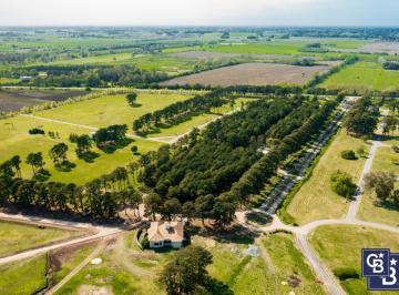 Terreno · 1743m² · Venta de Lote Interno en Pinares Golf