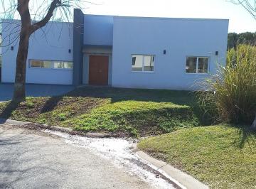 Casa · 180m² · 5 Ambientes · Casa en Venta en Los Eucaliptos, Haras Santa Maria, Escobar