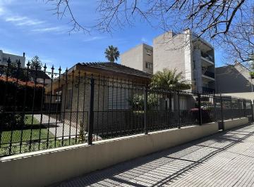 Local comercial · 351m² · 5 Ambientes · 2 Cocheras · Local en Villa Devoto