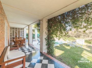 Casa · 400m² · 5 Ambientes · 2 Cocheras · Venta - Casa 4 Dorm. con Jardín y Pileta - 400 m² - Fisherton, Rosario.