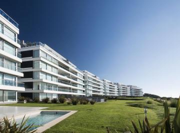 Departamento · 280m² · 6 Ambientes · 2 Cocheras · Venta Departamento 4 Dorm. Playa Brava Punta del Este