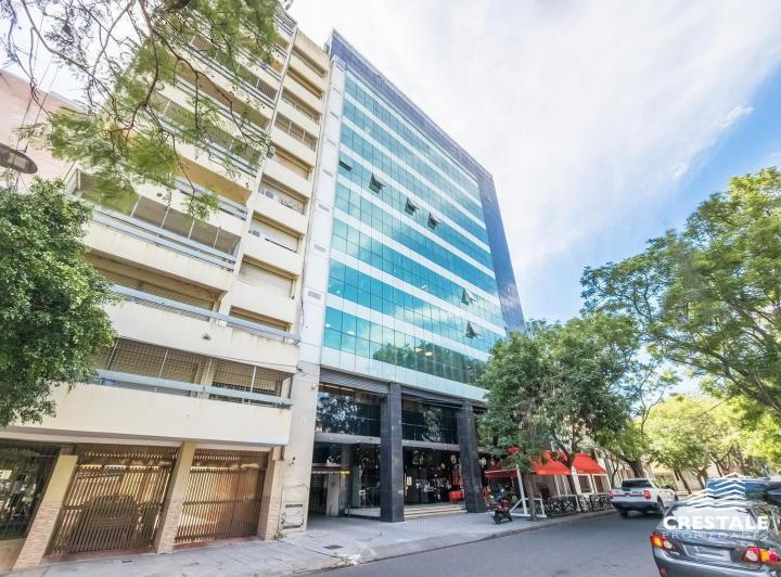 Oficina comercial · 306m² · 2 Ambientes · 5 Cocheras