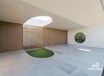 Casa · 161m² · 5 Ambientes · 2 Cocheras · Venta Casa 3 Dorm. Barrio Cerrado Vida Funes