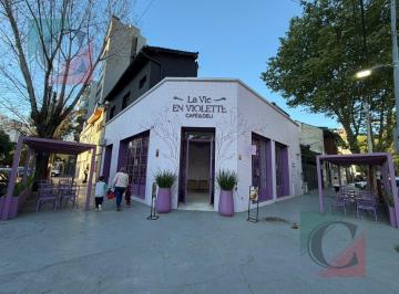 Local comercial · 180m² · 4 Ambientes · Vivienda con Local Comercial en Excelente Ubicación