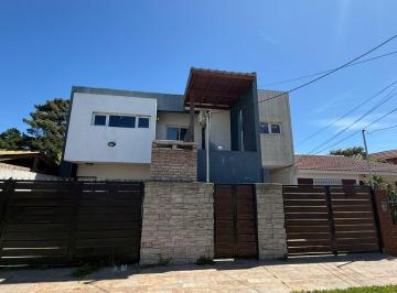 Casa de 3 ambientes, Santa Teresita · Dúplex con Excelente Ubicación en La Calle 7, Santa Teresita
