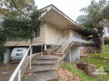 Casa · 406m² · 7 Ambientes · 2 Cocheras · Casa en Fisherton