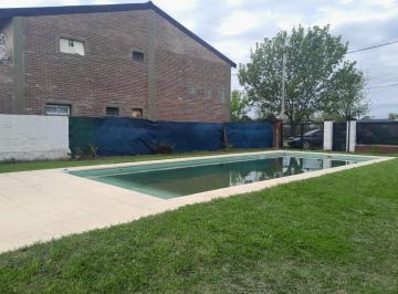 Casa · 500m² · 2 Ambientes · Alquiler Temporario en Roldan - Punta Chacra - Casa con Pileta y Parrillero!