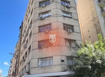 Oficina comercial de 6 ambientes, Tribunales · Precio + Iva - Excelente Oficina en Esquina