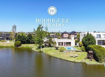 ROJ-ROJ-744_2 · Casa en Venta a La Laguna de San Benito Villanueva 60 m de Costa