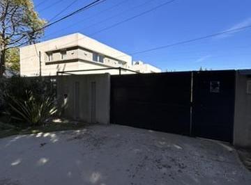 Departamento · 100m² · 2 Dormitorios · 2 Cocheras · Excelente Duplex 2 Dorm. en Gorina