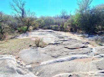 Terreno · 2050000ha · La Cumbre Campo de 205 Has con Titulos en Rio Pintos