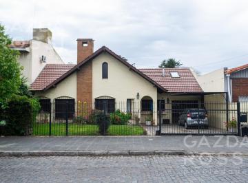 Casa · 525m² · 6 Ambientes · 3 Cocheras · Casa en Venta