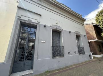 Casa · 120m² · 7 Ambientes · Casa Apta Oficina en Venta Plaza Moreno