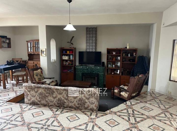 Casa · 170m² · 5 Ambientes · 1 Cochera