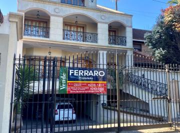 Casa de 5 ambientes, Almirante Brown · Excelente Chalet en Venta