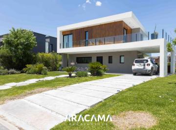 RRA-RR1-1944_2 · Casa en Venta en Terralagos - Canning