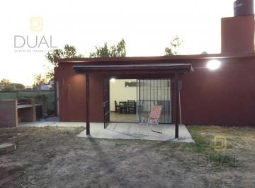 Casa · 50m² · 2 Ambientes · Venta Casa un Dormitorio con Pileta y Parrilla en Andino