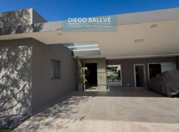 Casa · 202m² · 6 Ambientes · 2 Cocheras · Casa en Venta Altos de Campo Grande