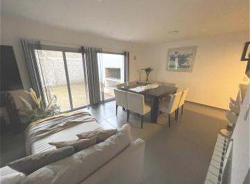 Casa · 162m² · 6 Ambientes · 2 Cocheras · Casa en Venta Housing La Cuesta Plaza, Zona Norte