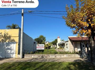 Terreno · 304m² · Excelente Oportunidad! Esta Es Tu Oportunidad de Adquirir Lote en Venta, Ubicados Sobre Calle 17, en