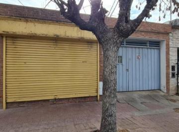 Casa · 172m² · 3 Ambientes · 1 Cochera · Se Vende Casa Mas Local con Excelente Ubicacion en Barrio Norte, Alta Gracia!
