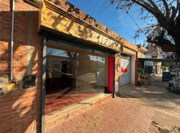 Casa · 172m² · 3 Ambientes · 1 Cochera · Venta Casa Mas Local en B Norte Alta Gracia!
