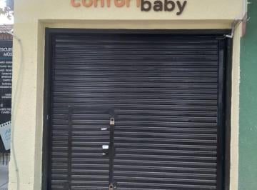 Oficina comercial de 3 ambientes, Esteban Echeverría · Alquiler Oficina con Local Al Frente en Monte Grande Centro