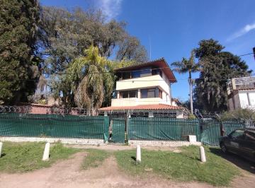 Casa · 526m² · 6 Ambientes · Gran Propiedad con Vista Franca Al Río