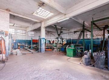 Bodega-Galpón de 7 ambientes, Lanús · Venta en Block Galpón y Dos Departamentos