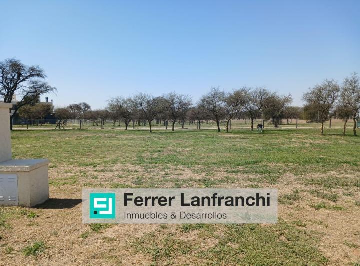 Terreno · 600m²