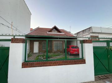 Casa · 150m² · 5 Ambientes · 1 Cochera · Casa 5 Amb | Yatay 447 | Ezeiza