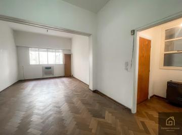 Departamento de 3 ambientes, Recoleta · Bajo Valor! Departamento de 3 Ambientes con Dependencia y Balcon Terraza en Recoleta!