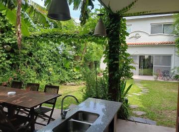 PH · 160m² · 5 Ambientes · PH en Venta, Palermo Hollywood 5 Amb. con 130 m² de Jardín!