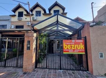 Casa · 126m² · 5 Ambientes · 1 Cochera · Casa de 5 Ambientes con Cohera en Venta en Munro