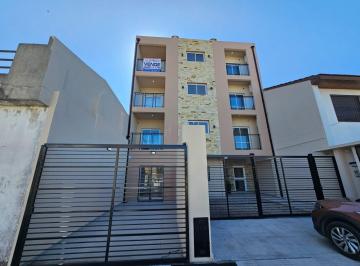 Departamento · 42m² · 2 Ambientes · Departamento 2 Amb. Amplios a Estrenar con Balcon y Parrilla